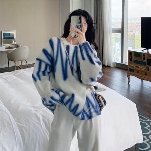 Elegant Blue Striped Print Oversized Sweater Women Winter O-Neck Loose Long Sweaters Streetwear Warm Pullover Outerwear 2021 New