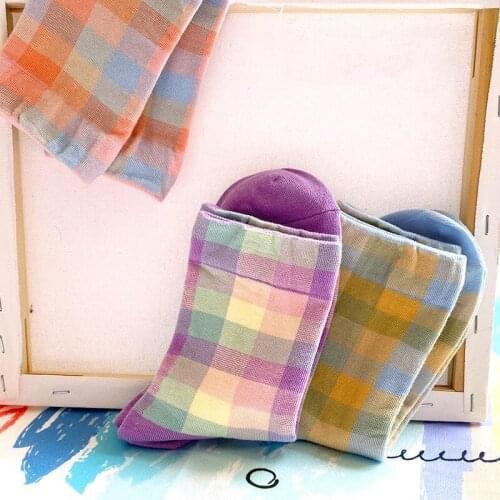 New 2020 Autumn Fashion Style Cotton Socks Womens Socks Japanese Cotton Comfortable Harajuku Cute Ladies Grids Tube Sock Sox