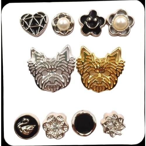 Yorkshire Terrier Husky French Bulldog Chihuahua Border Collie Pearl Enamel Twinkling Dog Brooch Pins Breastpin Pet Lover Gift