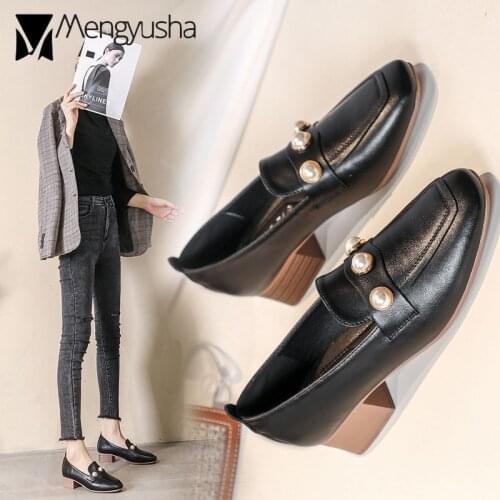 Luxury pearl beading leather shoes woman chunky med-high heels single shoes OL working pumps shallow mouth shoes for women heels