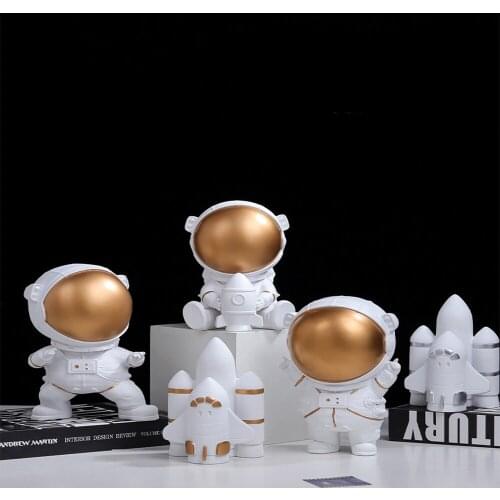 Nordic Creative Astronaut Resin Model Decoration Desk Model Room Interior Room Astronaut Statue Home Accessories Gifts