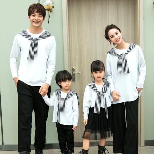 Family Matching Clothes New Autumn Mum Daughter Father Son Matching Sweatshirt Cotton Striped Adults Kids Shirts Couple Outfits