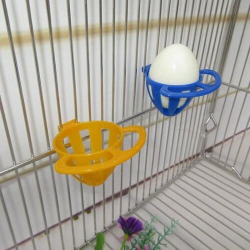1PCS Random color Bird Food Basket Plastic Creative Hanging Parrot Food Holder Bird Feeding Basket Parrot Pet Feeding Supplies
