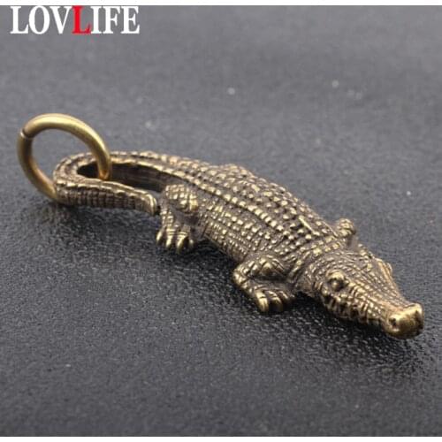 Vintage Brass Cruel Crocodile Figure Keychain Hanging Trinkets Copper Animal Alligator Pendants Feng Shui Key Chain Rings Gifts