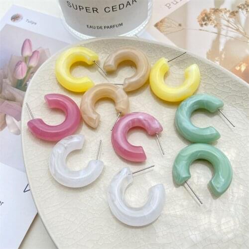 New Colorful Earrings Acrylic Resin Earrings For Women Geometric Circle Blue Yellow White pink Hoop Earrings Fashion Party Jewel