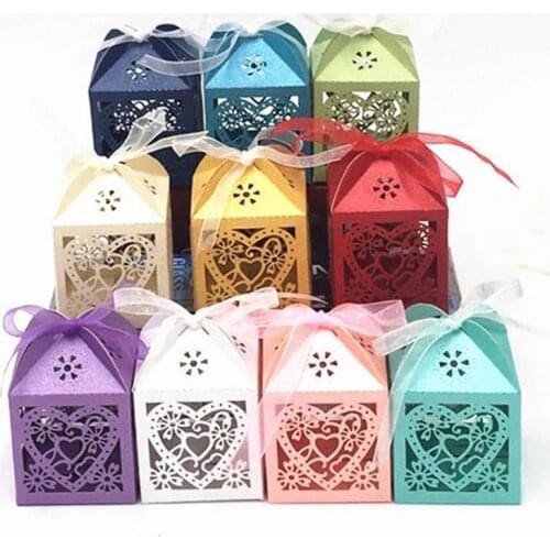 10/50/100pcs Love Heart Laser Cut Hollow Carriage Favors Gifts Candy Boxes DIY With Ribbon Baby Shower Wedding Party Supplies