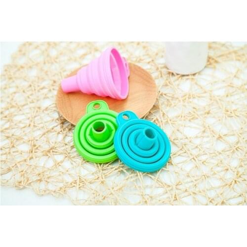 3pcs/lot Silicone Foldable Funnel Mini Silicone Collapsible Style Funnel Folding Portable Funnels Be Hung Kitchen Tool KW 015