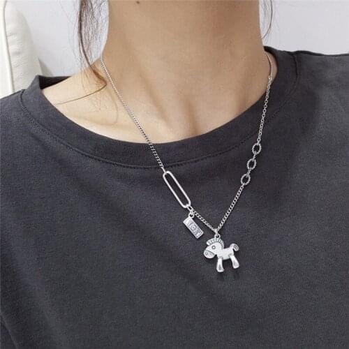 Vintage Horse Banknote Necklace Fashion Personality Sweater Chain Jewelry For Women Feature Namour Charm Gift All Seasons