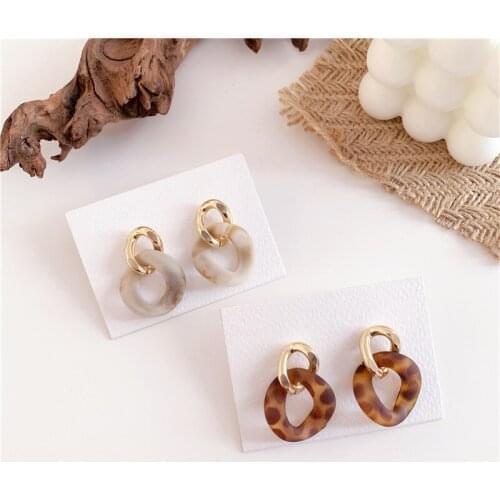 2020 New Trendy Hot Sale Womens Earrings Round Acrylic Dangle Drop Earrings For Women Brides Wedding Party Jewelry Wholesale