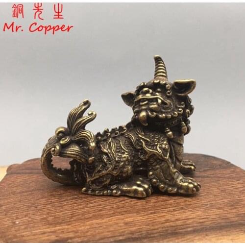 Antique Bronze Chinese Beast Qi Lin Desktop Ornaments Ancient Copper Animal Lucky Kirin Miniature Figurines Tea Pets Home Decors