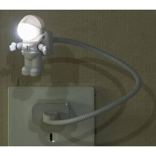 Lovely Creative Astronaut LED Night Light Reading Light Childrens Gift LED Spaceman USB Light For Computer Desk Lamp Home Decor