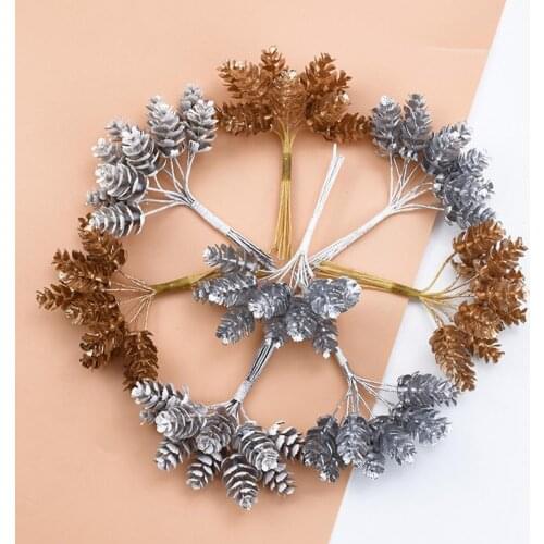 10Pcs/Bouquet Portable Artificial Plant Exquisite Plastic Christmas Decorative Pine Cone Wreath Stimulation Plant for Home