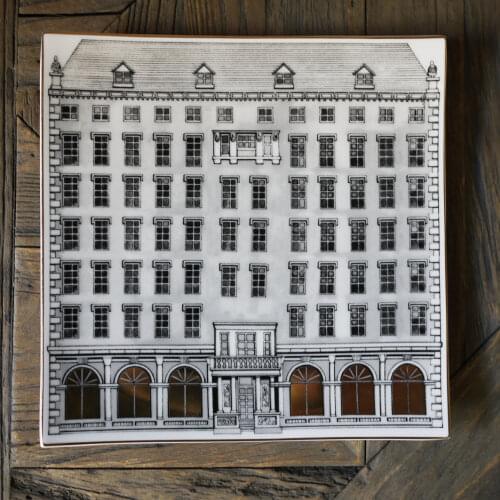 Arya-Retro Gold Swan Castle Decorative Bone China Plate Decorative Plate 8/10 Inch lina Style Hanging Plate