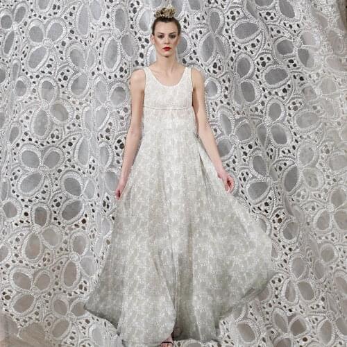 White waxberry White Clover Silk Crinkle Chiffon Embroidered Fabric Garment Materials Women Dress Sewing Cloth Freeshipping