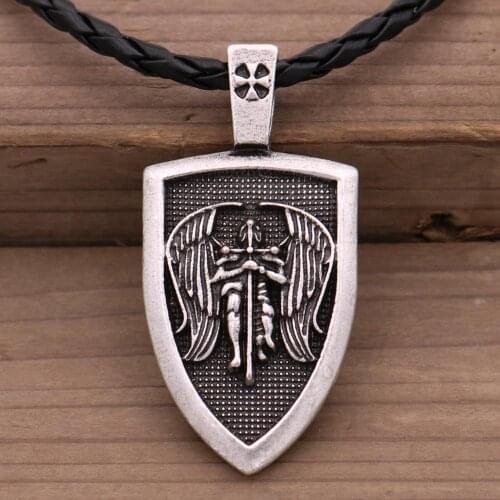 Viking Men Necklace Archangel St.Michael Protect Me Saint Shield Protection Pendant Angel Wings Jewelry Amulet Talisman Wicca