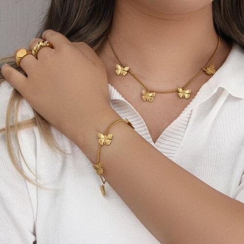 2021 New Trendy Tranish Free Stainless Steel 18K Gold Plated Texture Butterfly Charm Bracelet Choker Necklace Gold Jewelry Set