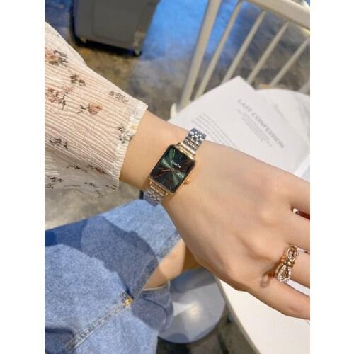 Fashion Womens Watches Stainless Steel Material Butterfly Clasp Quartz Watch Dial Diameter 28mm