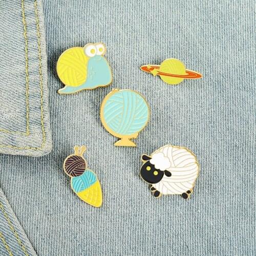 Creative Cartoon Globe Planet Brooch Fashion Cute Snail Sheep Animal Badge Personalized All-match Backpack Clothing Accessories