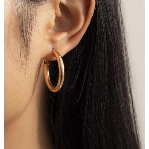 European and American fashion jewelry with temperament acetate resin retro port style C-shaped metal set earrings for female