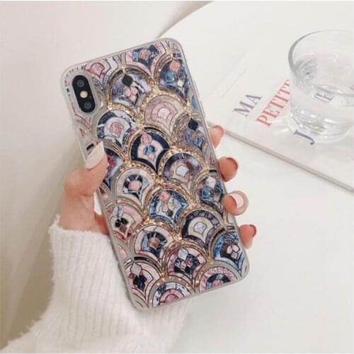 Luxury Scaly Vintage Floral Liquid Phone Case for Iphone 11 Case Gold Quicksand Tpu Case for Iphone Xr 12Pro Xs Max 6 8 7 Plus