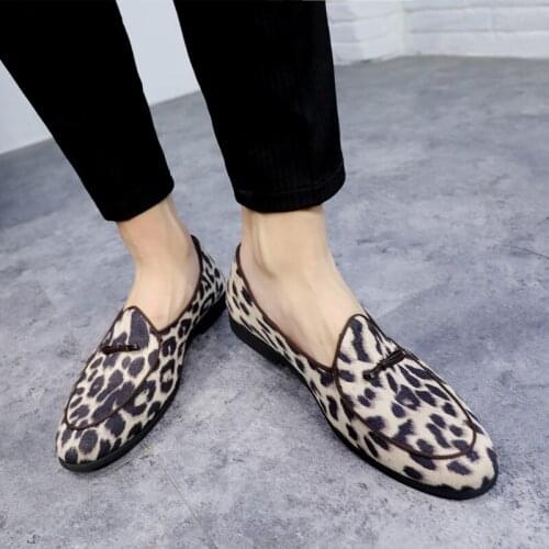 Yomior Luxury Men Shoes New Vintage British Casual Flats Formal Dress Shoes Designer Men High Quality Leopard Wedding Loafers