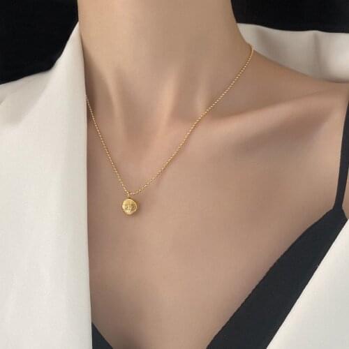 Creative Chinese Character Round Pendant Necklace Luxury Bridal Wedding Gold Sweater Chain Fashion Ladies Party Jewelry Gift