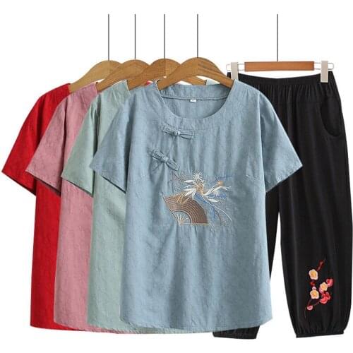 Large Size Short Sleeve Embroidery Suit T-shirt Women 's Mom Clothing Ethnic Style Fashion Slimming Loose Capri Pants
