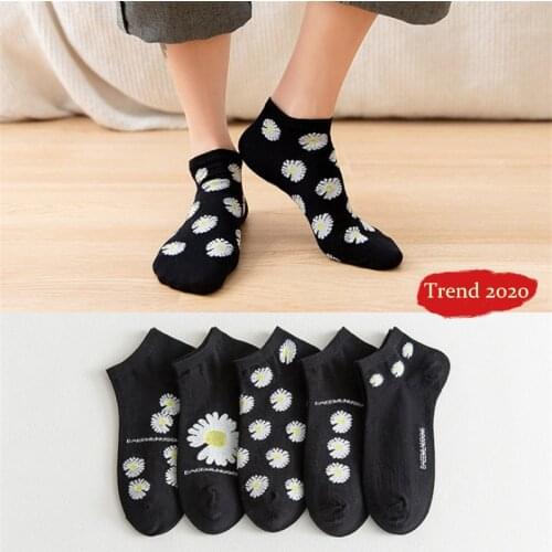 New 2020 GD Hip Hop Daisy Socks Women Men Fashion Trend Korean Unisex Short Sock Happy Cotton Skateboard Men Socks