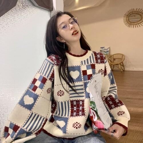 Spring And Autumn New Korean Loose Long Sleeve Knitted Top Womens Design Sense Minority Color Contrast Sweater