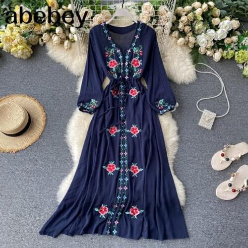 Womens Dress Travel Photography Holiday Long Dress 2021 New Retro Ethnic Style Embroidered V-neck Lantern Sleeve Dress ML1034