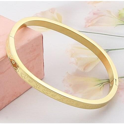 Hot Popular Fashion Stainless Steel Jewelry Carved Double Love Graphic Bangle for Woman Bracelet Party Gift Wholesale B-451