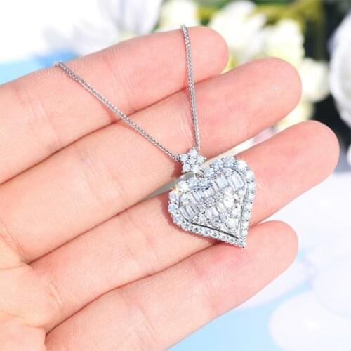 Huitan New Design of Heart Crystal Zircon Stone Pendant Necklace Shiny Love Heart Star Valentines Gift Wedding Female Jewelry