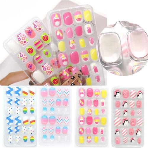 24PCS Candy False Nail Tips Press On Children Cartoon Full Cover Kid Glue Self Fake Nail Art for Girls Manicure Tips Nail Decor
