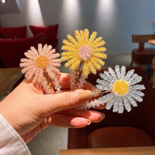 Rhinestone Spring and summer new daisy hairpin Stick Hairpin Hair Styling Accessories For Women Girls 2020 New Fashion Women