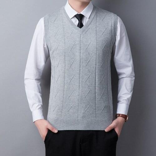 2020 New Men Vest Autumn and Winter Wool Vest Mens V-neck Sweater Waistcoat Sleeveless Sweater Clothes Plue Size 3XL