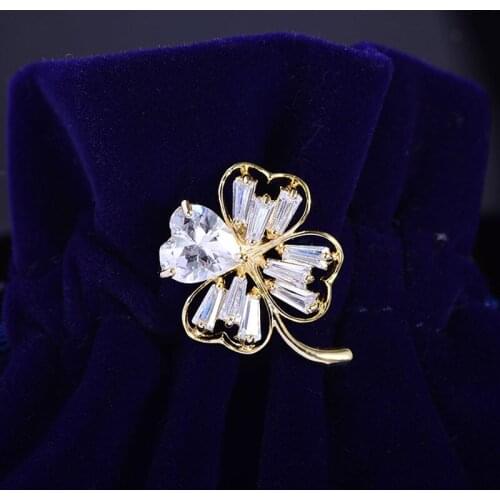 AIYUVIA Small Brooches For Clothes