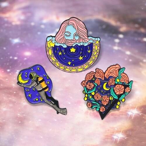Starry Sky Night Brooches Stars and Moon Girl Astronaut Diver Universe Night Enamel Pin Badge Lapel Jewelry Gift Wholesale