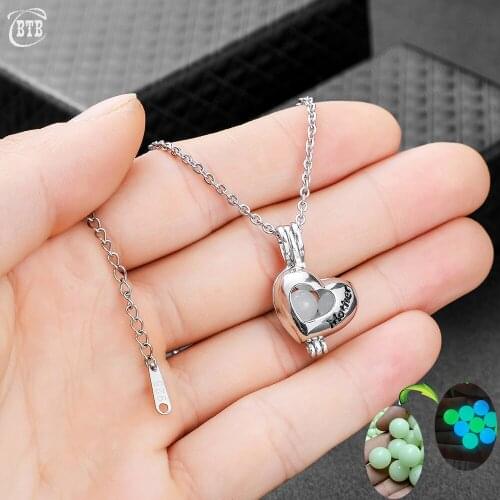 2020 Glowing In The Dark Necklace Women Jewelry Silver Color Women Heart Pendant Luminous Stone Necklace