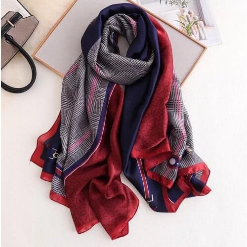 2021 New Style Spring And Summer Fashion Headcloth Ladies Leopard Print Luxury Brand Silk Shawl Women Popular Beach Scarf