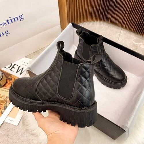 Shoes Woman Martin Boots Non-Slip Snow Boots Women Raise The Bottom Warm with Velvet Short Lattice Luxury Designer Beige Black