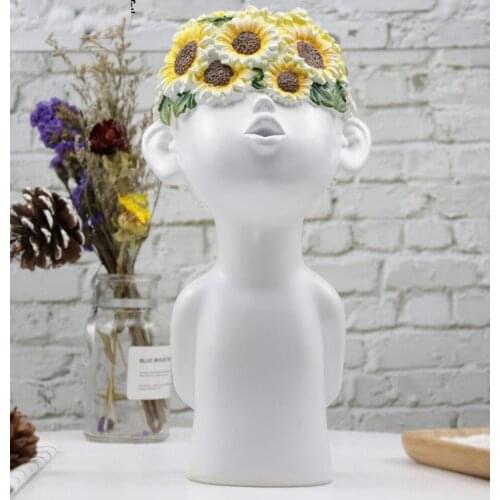 European Style Simple Resin Portrait Sculpture Flower Boy Study TV Cabinet Crafts Creative Figure Statue Home Decor