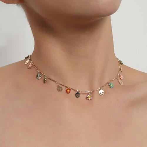 2021 Hot Bohemian Lady Temperament Daisy Clavicle Chain Drop Glaze Painted Flower Necklace Jewelry Gift