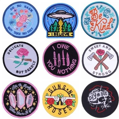 Motto Embroidery Patches Iron on Round Logo Badges DIY Thermo Stickers for Women Clothes Hole Patch Guns&Rose Emblem Appliques