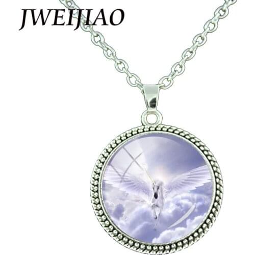 JWEIJIAO Vintage White Galloping Horse Necklace Unicorn Art Picture Glass Dome Charms Necklace For Women Men Sweater Chain UN05