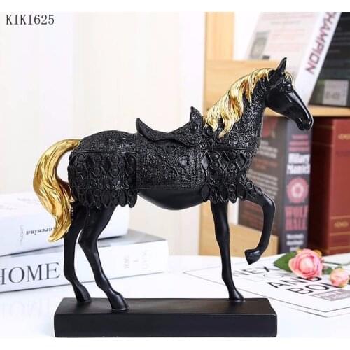 American Resin Black War Horse Sculpture Office Desktop Decoration Simulation Animal Figurine Crafts Wine Counter Top Decoration