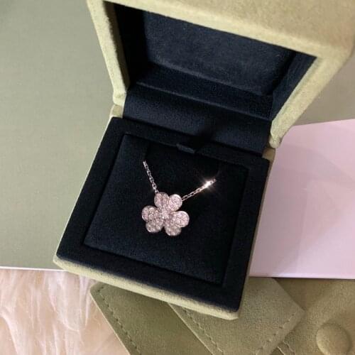 Kpop Fashion Crystal Clover Necklace for Women Original Quality Chain Pendants Necklaces Statement Luxury Brand Jewelry Z112