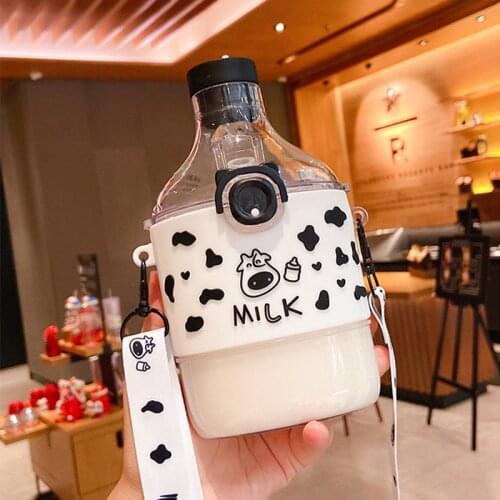 Summer New Cute Water Spray Bottle Portable Kids Water Bottle With Straw and Strap Kindergarten Baby Nipple Sippy Cup BPA Free