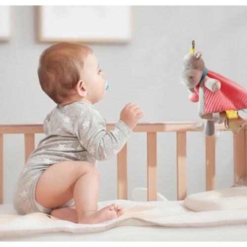 Baby Comforter can nibble and comfort dolls at the entrance, soft hand puppet interactive toys for 0-1-year-old baby
