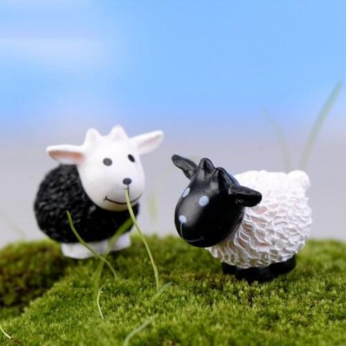 2 pcs Anime Cartoon Cute Mini Lamb Moss Micro Landscape Decoration Ornaments Black and White Goat Figurine Plant Pot Decoration