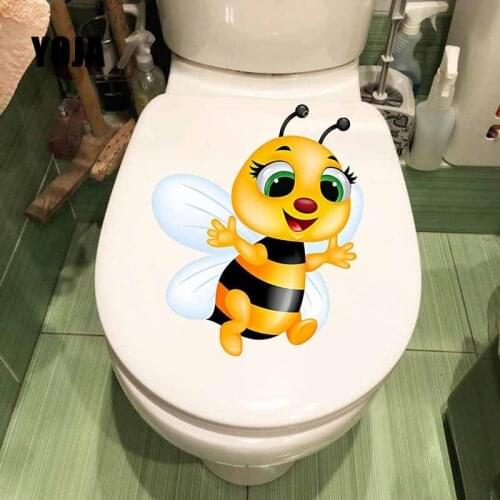 YOJA 19.2X23CM Cute Bee Toilet Decal Home Wall Sticker Decor Funny Animal Cartoon T5-0933